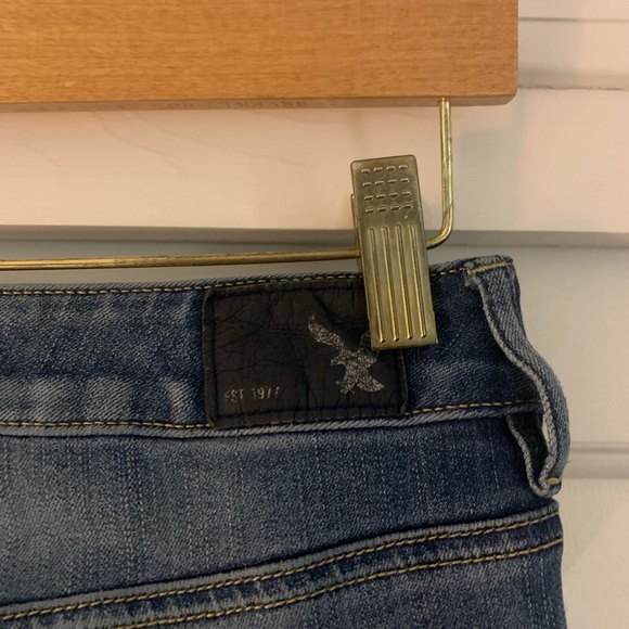 American Eagle High Waisted Jeans - Picture 7 of 8
